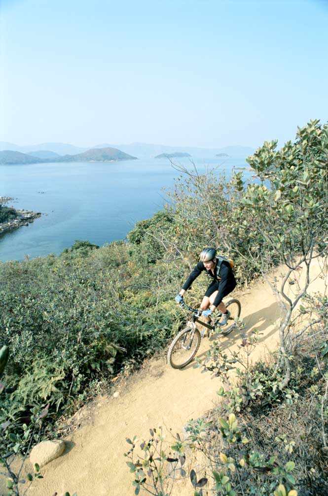 The Sai Kung Peninsula offers plenty of opportunites for biking.