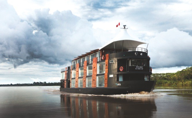 Luxury riverboat on the Amazon: the Aria